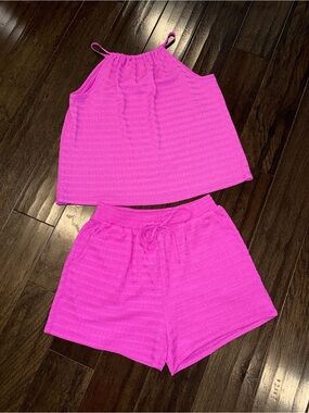 Papaya Hot Pink Two-Piece Halter Tank & Shorts Set size small